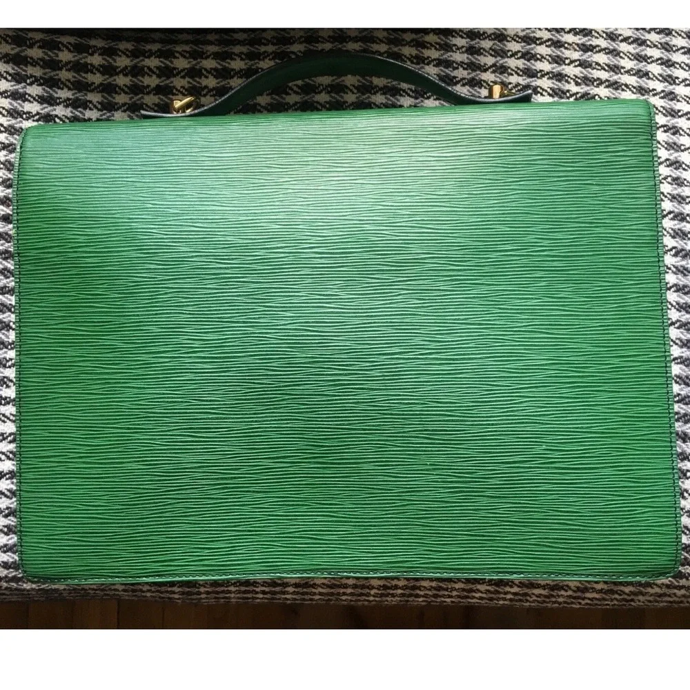 Reserved.Vintage Louis Vuitton emerald/kelly green large briefcase bag.Unisex - Picture 7 of 15